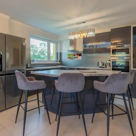 Admiral Luxury Iv Apartman By Bltn *