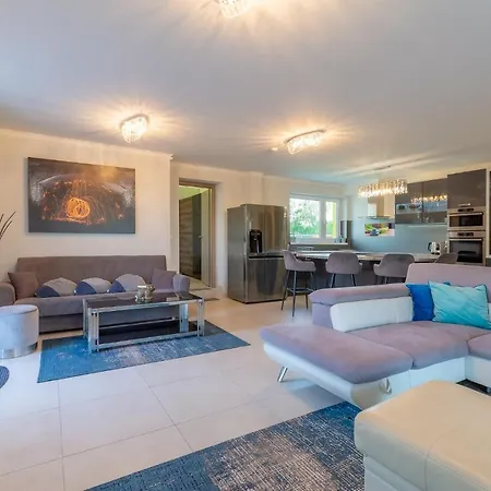 Admiral Luxury Iv Apartman By Bltn Διαμέρισμα *